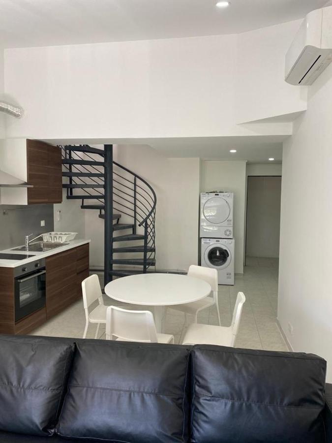 Five Stars Duplex - 6 Personnes Aparthotel Marseilles Buitenkant foto